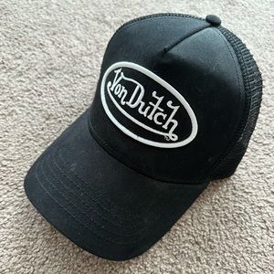Von Dutch Hat